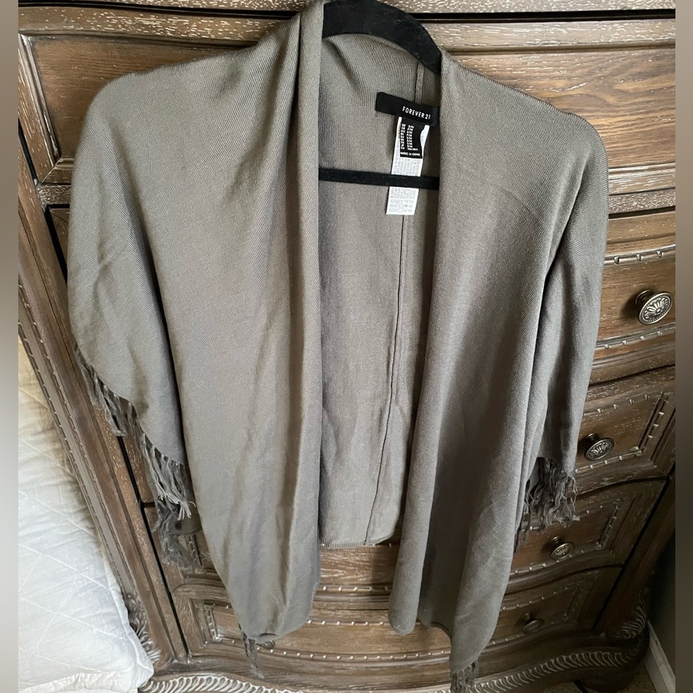 Forever 21 - Dark Grey Shaw - Size Small